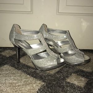 Sparkly silver formal heels